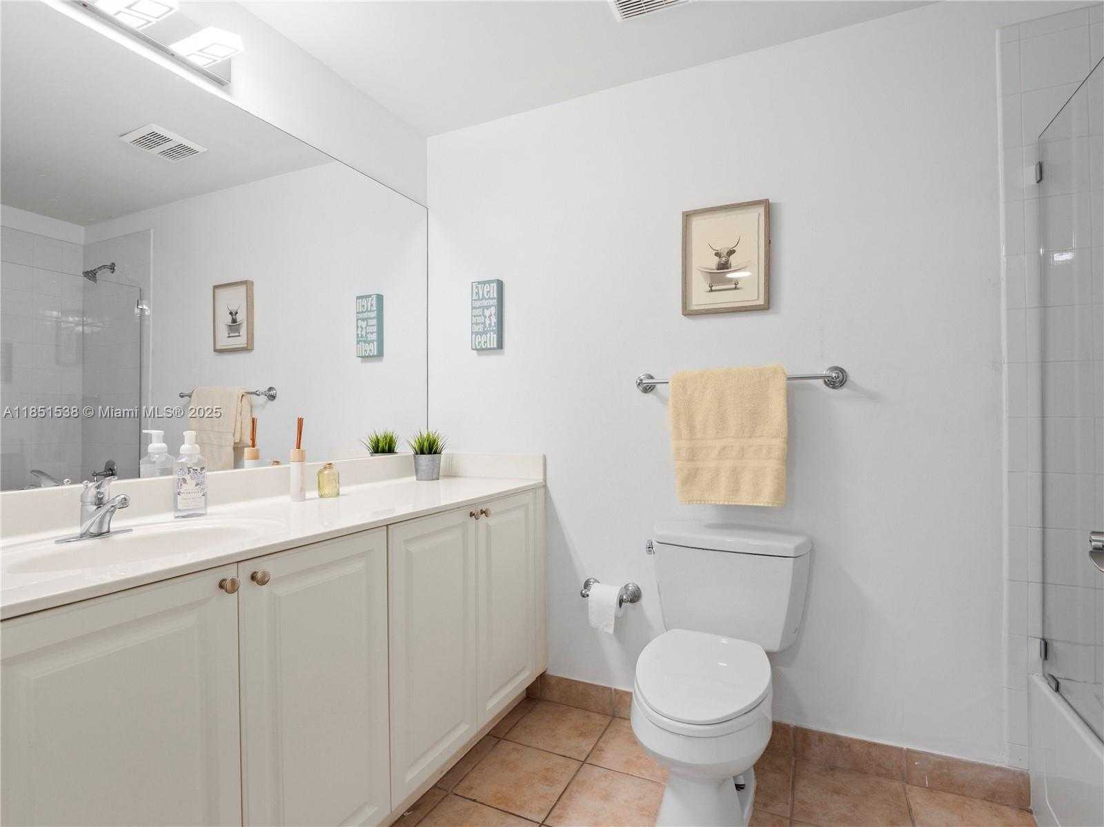Small Image of 888 SOUTH DOUGLAS RD #302, Coral Gables Number 8