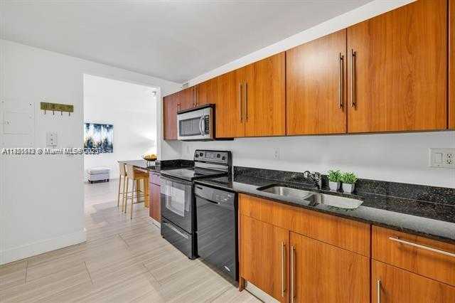 Small Image of 3001 SOUTH OCEAN DR #433, Hollywood Number 10