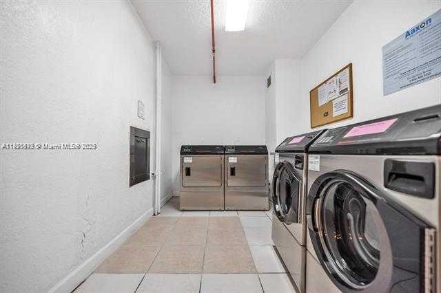 Small Image of 3001 SOUTH OCEAN DR #433, Hollywood Number 19