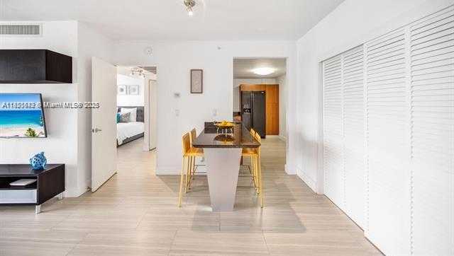 Small Image of 3001 SOUTH OCEAN DR #433, Hollywood Number 3