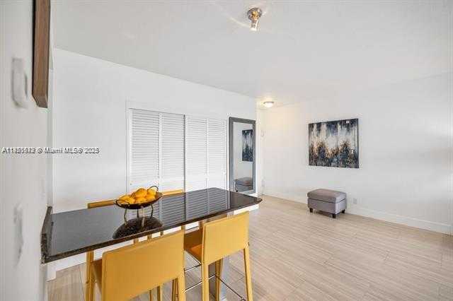Small Image of 3001 SOUTH OCEAN DR #433, Hollywood Number 4