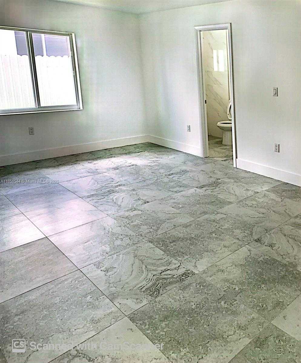 Small Image of 21872 118TH AVE #2, Miami Number 6