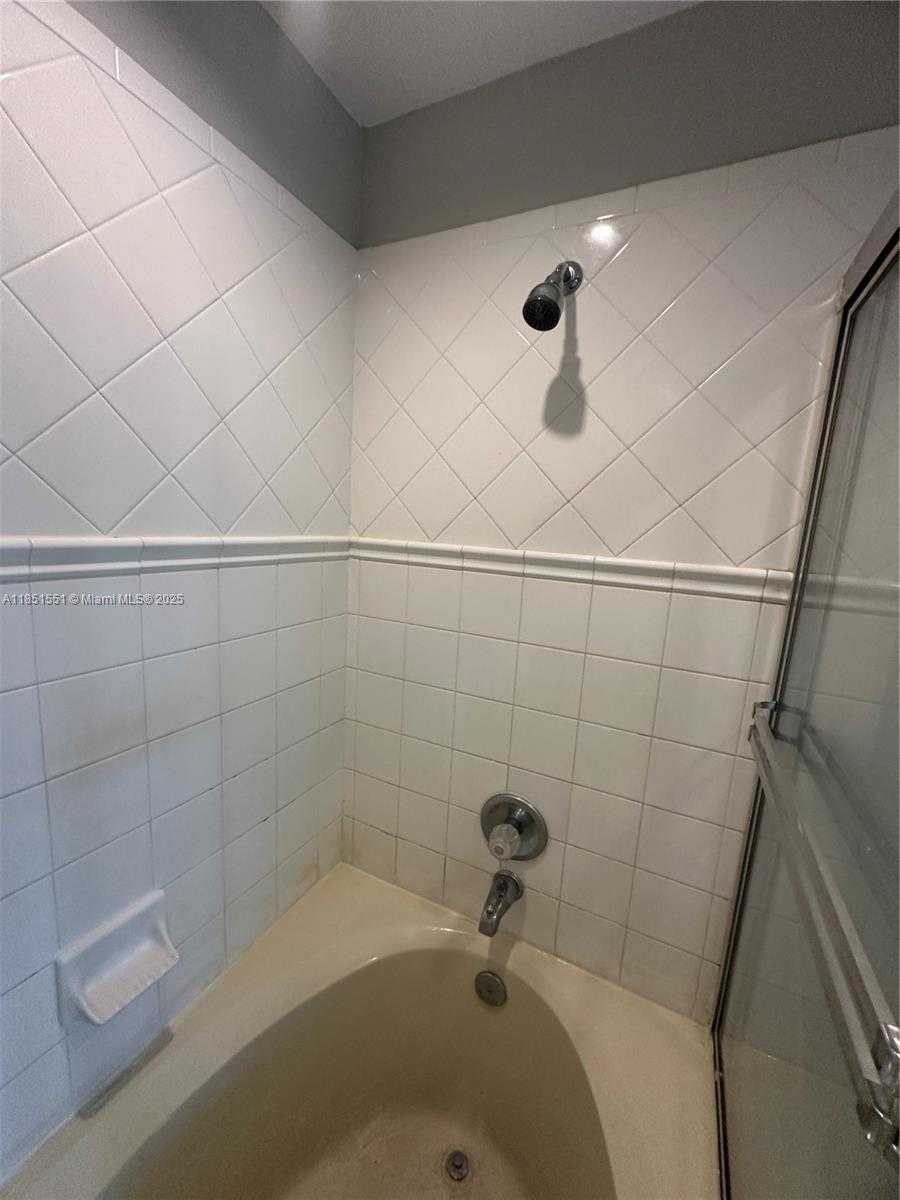 Small Image of 18716 SOUTH WEST 27TH CT, Miramar Number 25