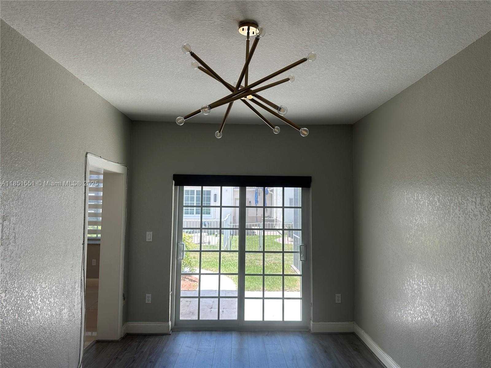 Small Image of 18716 SOUTH WEST 27TH CT, Miramar Number 5