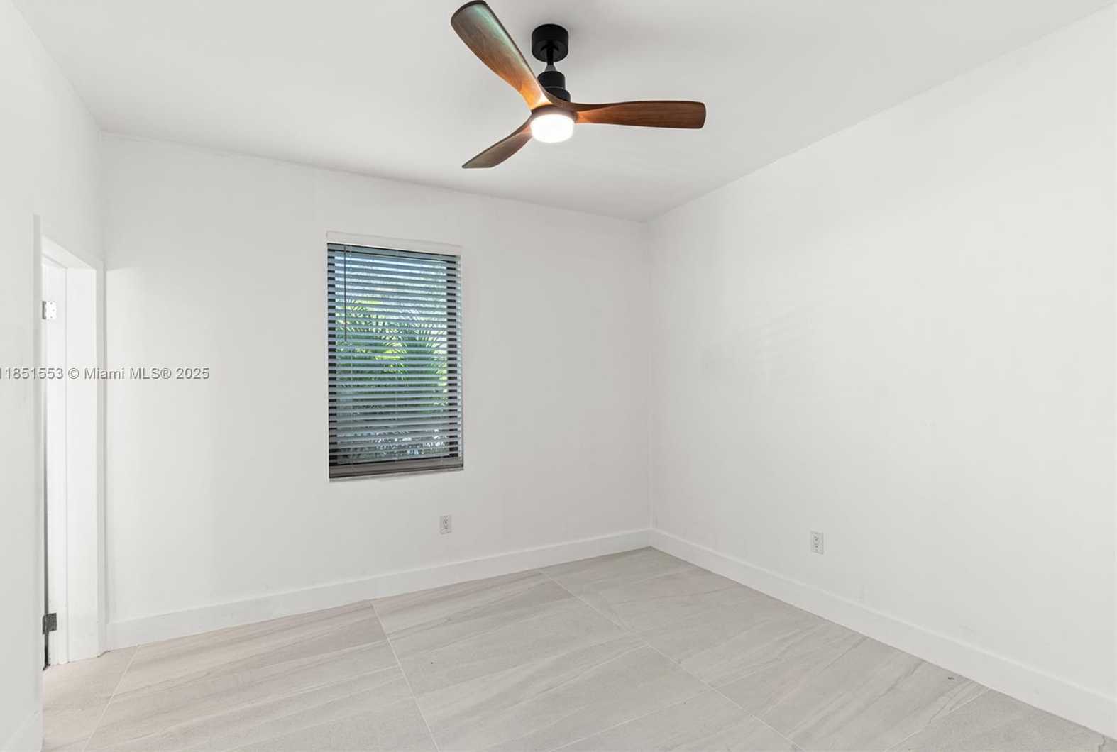 Small Image of 6220 SOUTH WEST 123RD TER #6220, Pinecrest Number 40