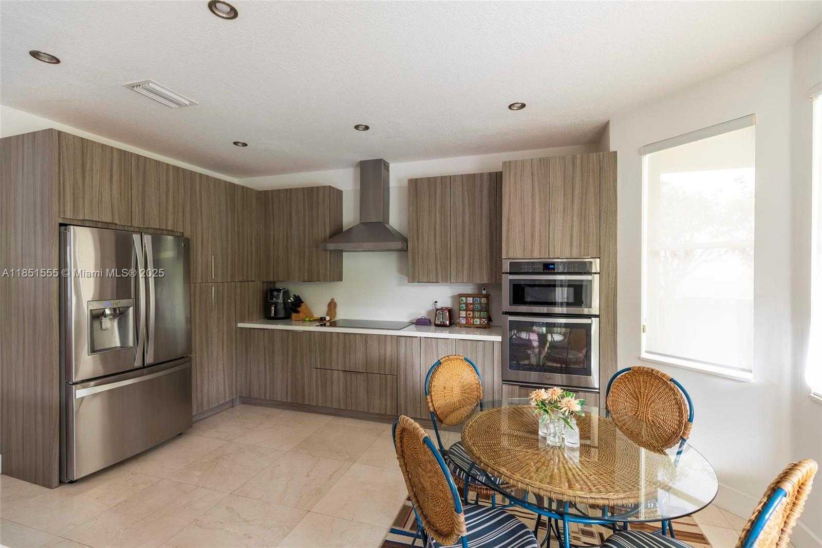 Small Image of 3652 FALCON RIDGE CIR, Weston Number 12