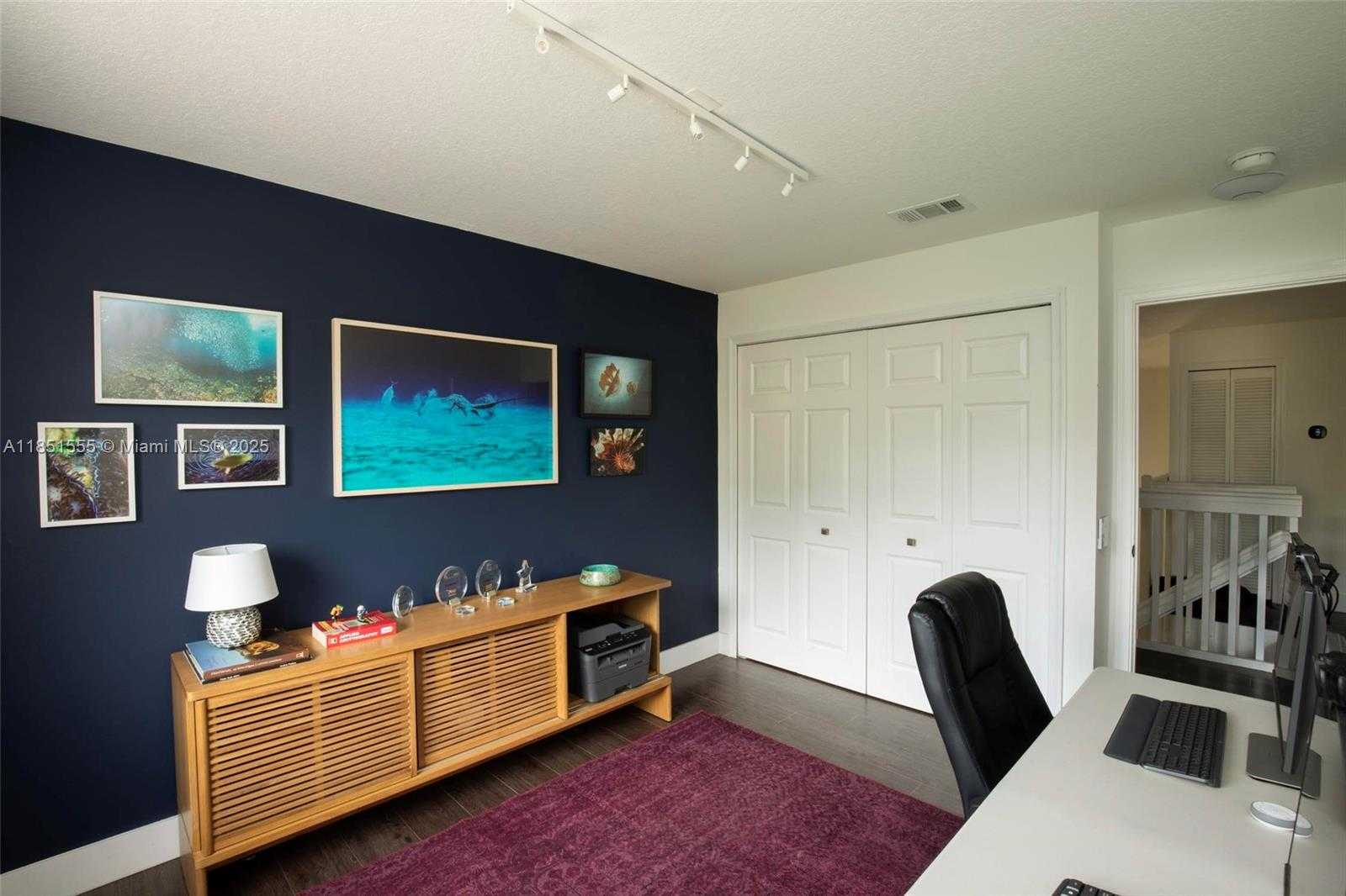 Small Image of 3652 FALCON RIDGE CIR, Weston Number 19