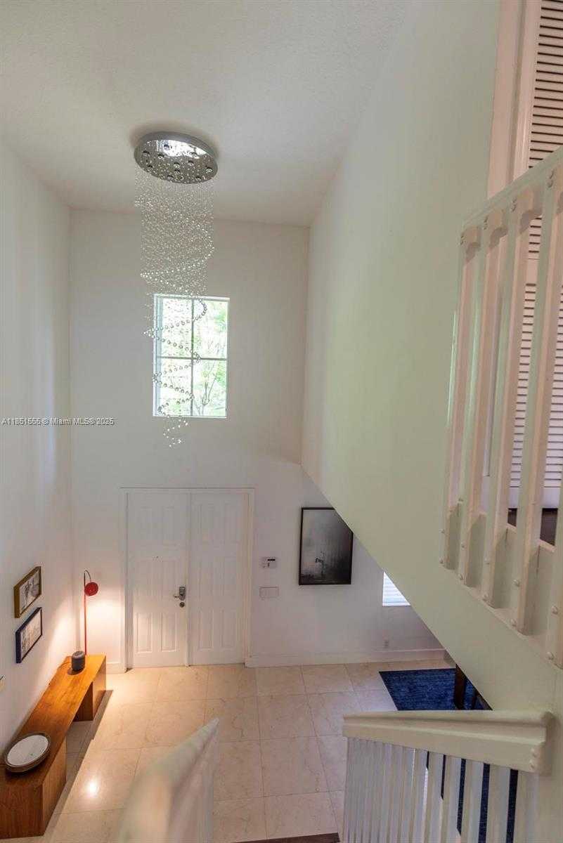 Small Image of 3652 FALCON RIDGE CIR, Weston Number 35