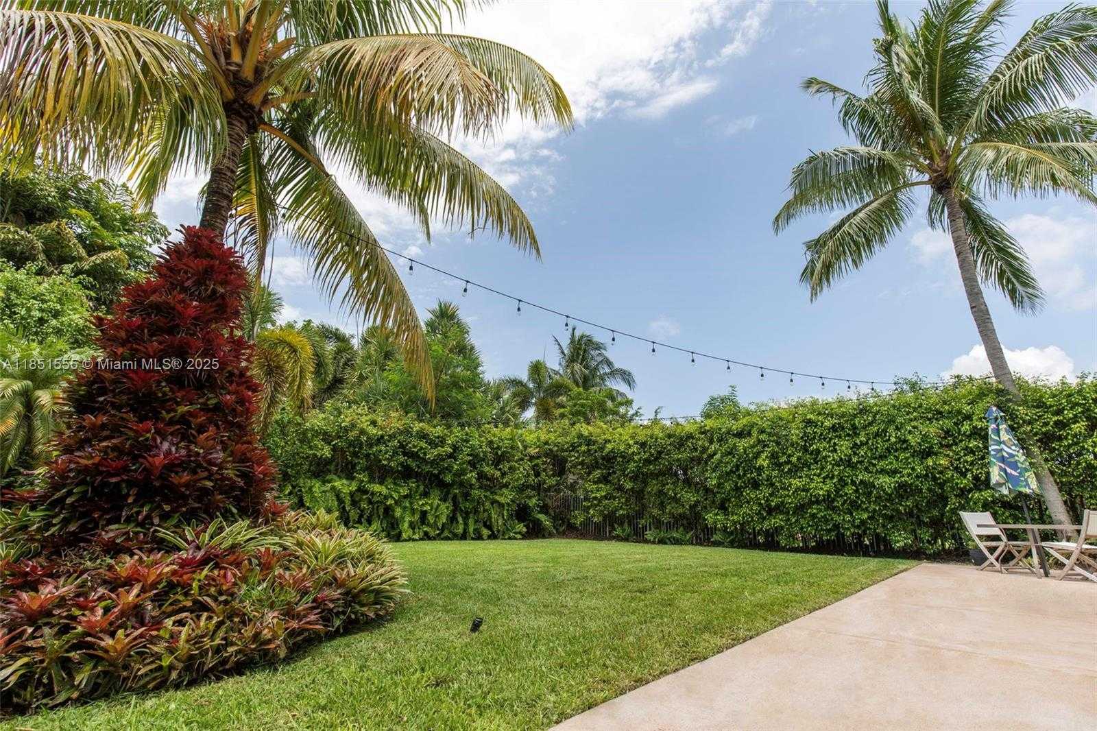 Small Image of 3652 FALCON RIDGE CIR, Weston Number 39