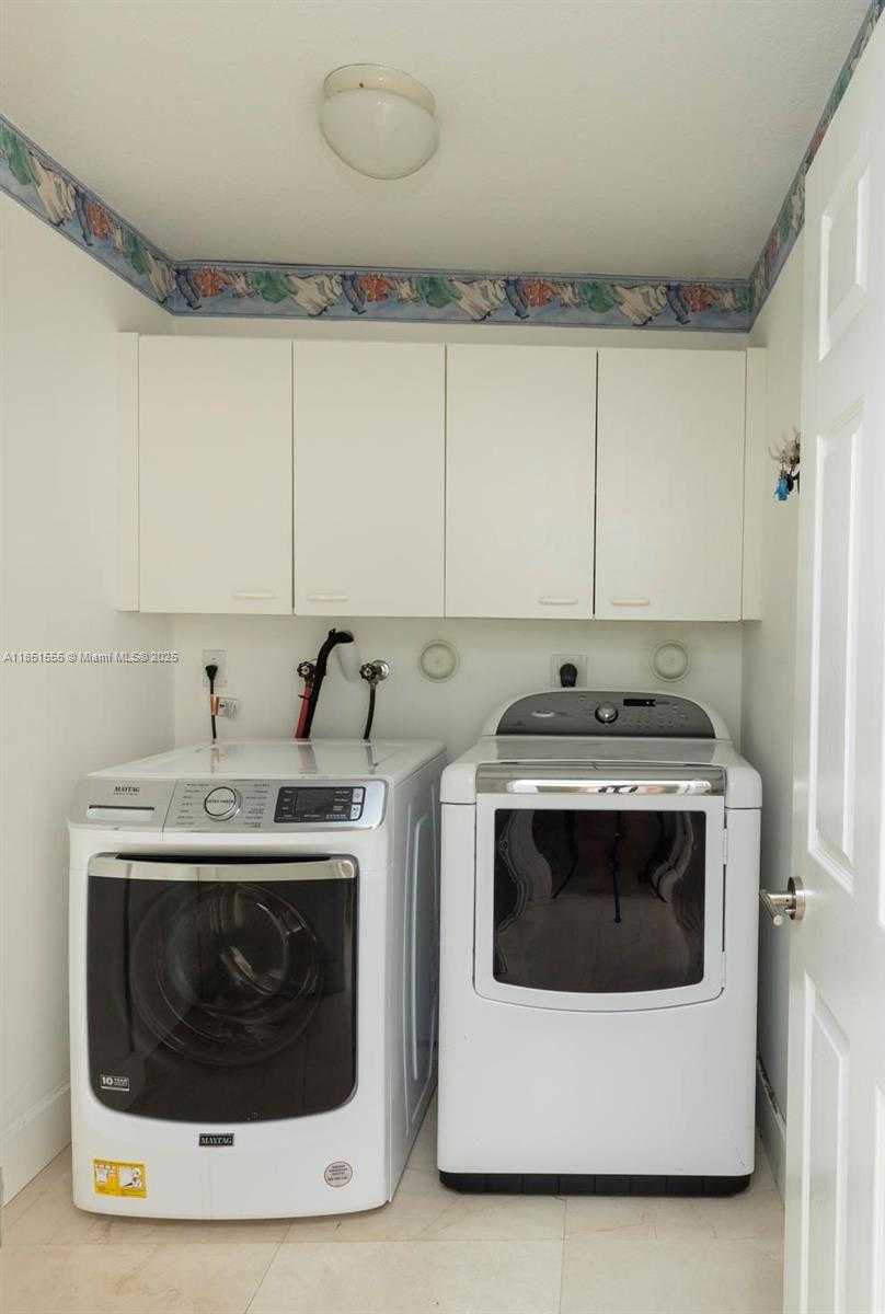 Small Image of 3652 FALCON RIDGE CIR, Weston Number 42