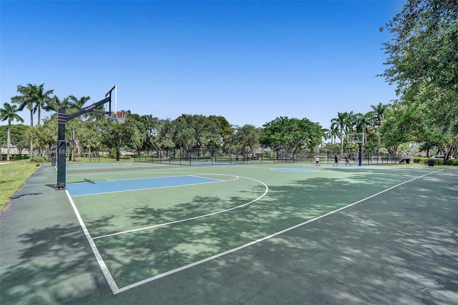 Small Image of 3652 FALCON RIDGE CIR, Weston Number 47