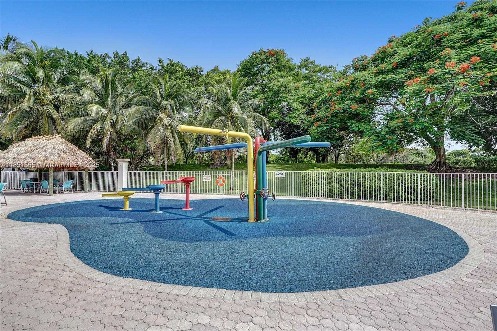 Small Image of 3652 FALCON RIDGE CIR, Weston Number 52