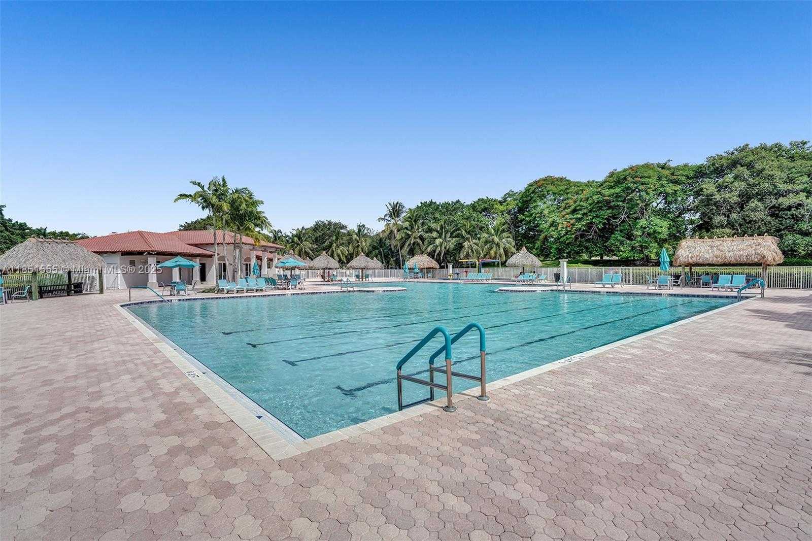 Small Image of 3652 FALCON RIDGE CIR, Weston Number 53