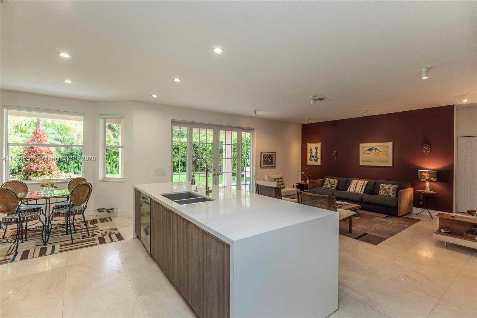 Small Image of 3652 FALCON RIDGE CIR, Weston Number 8