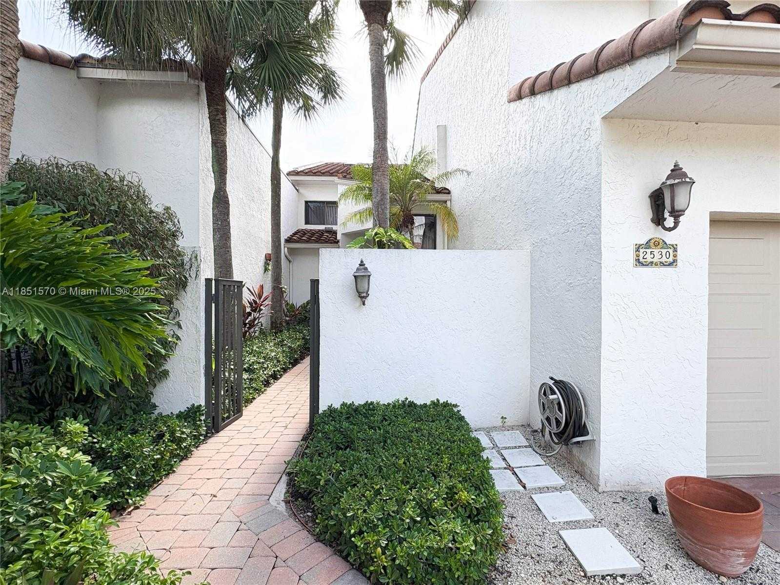 Small Image of 2530 WINDSOR WAY CT #N/A, Wellington Number 3