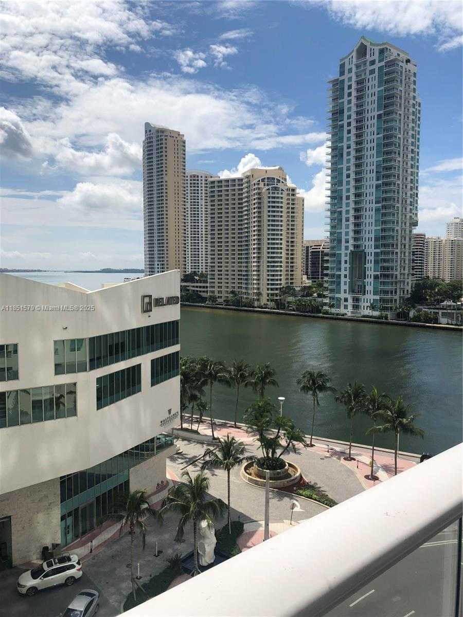 Small Image of 300 SOUTH BISCAYNE BLVD #Loft 826, Miami Number 15
