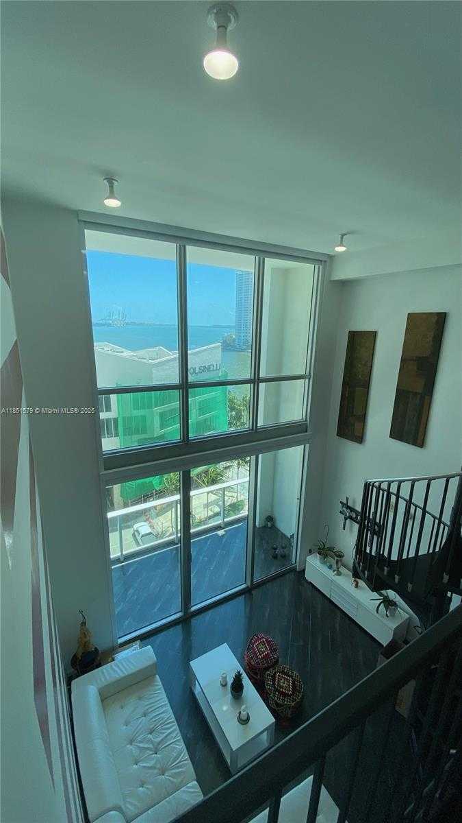 Small Image of 300 SOUTH BISCAYNE BLVD #Loft 826, Miami Number 18