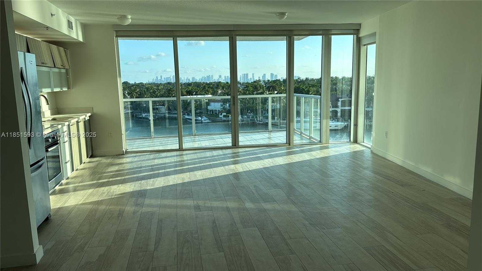 Small Image of 6700 INDIAN CREEK DR #707, Miami Beach Number 10