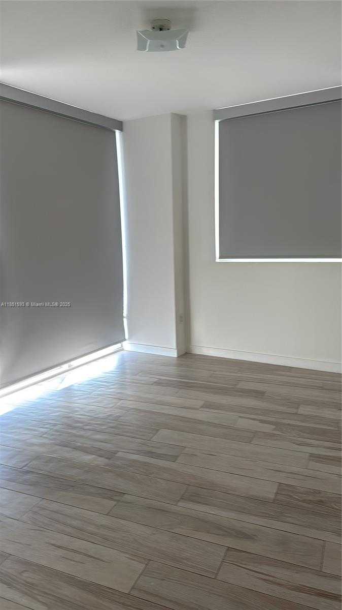 Small Image of 6700 INDIAN CREEK DR #707, Miami Beach Number 25