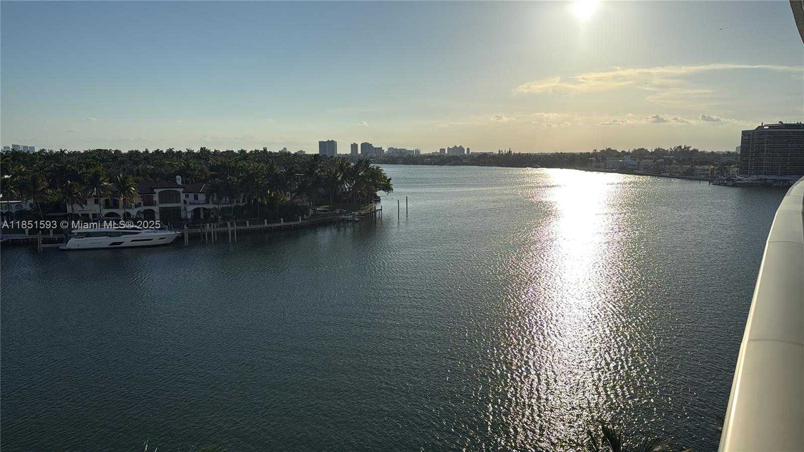Small Image of 6700 INDIAN CREEK DR #707, Miami Beach Number 3