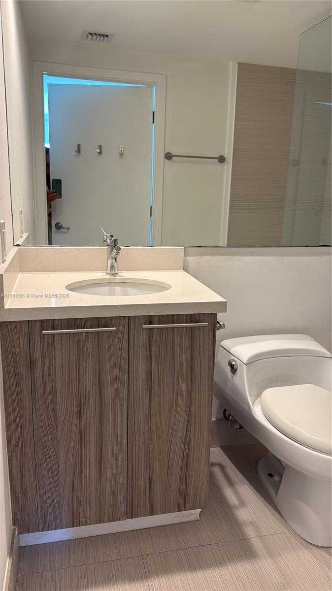 Small Image of 6700 INDIAN CREEK DR #707, Miami Beach Number 31