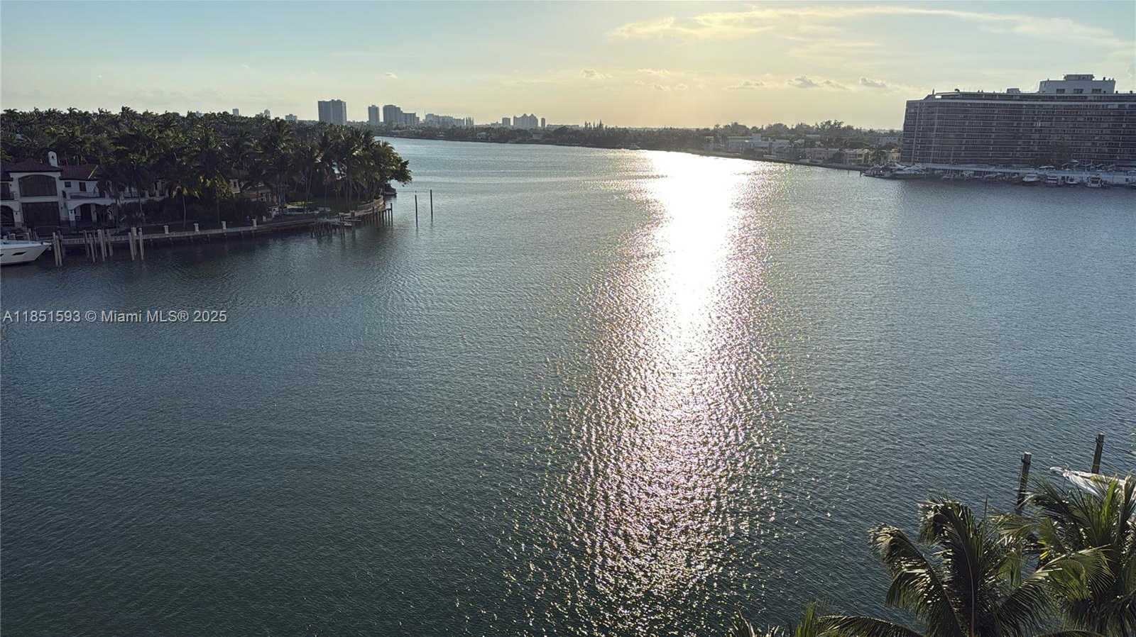 Small Image of 6700 INDIAN CREEK DR #707, Miami Beach Number 4