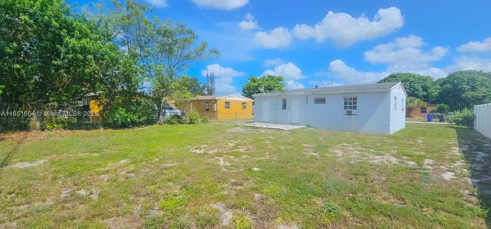 Small Image of 2332 NORTH WEST 14TH CT #2332, Fort Lauderdale Number 11