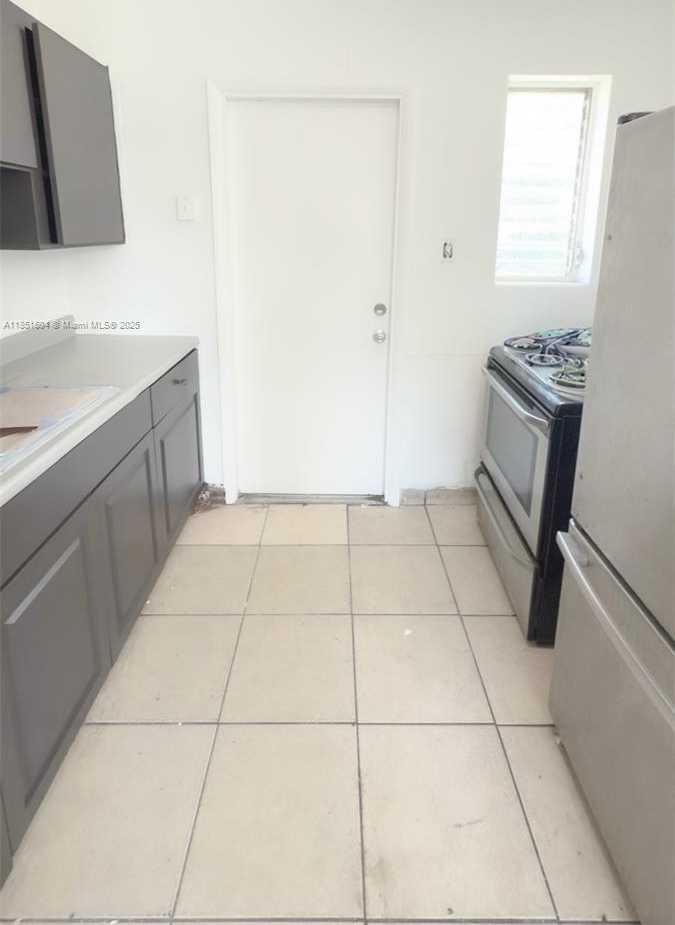 Small Image of 2332 NORTH WEST 14TH CT #2332, Fort Lauderdale Number 4