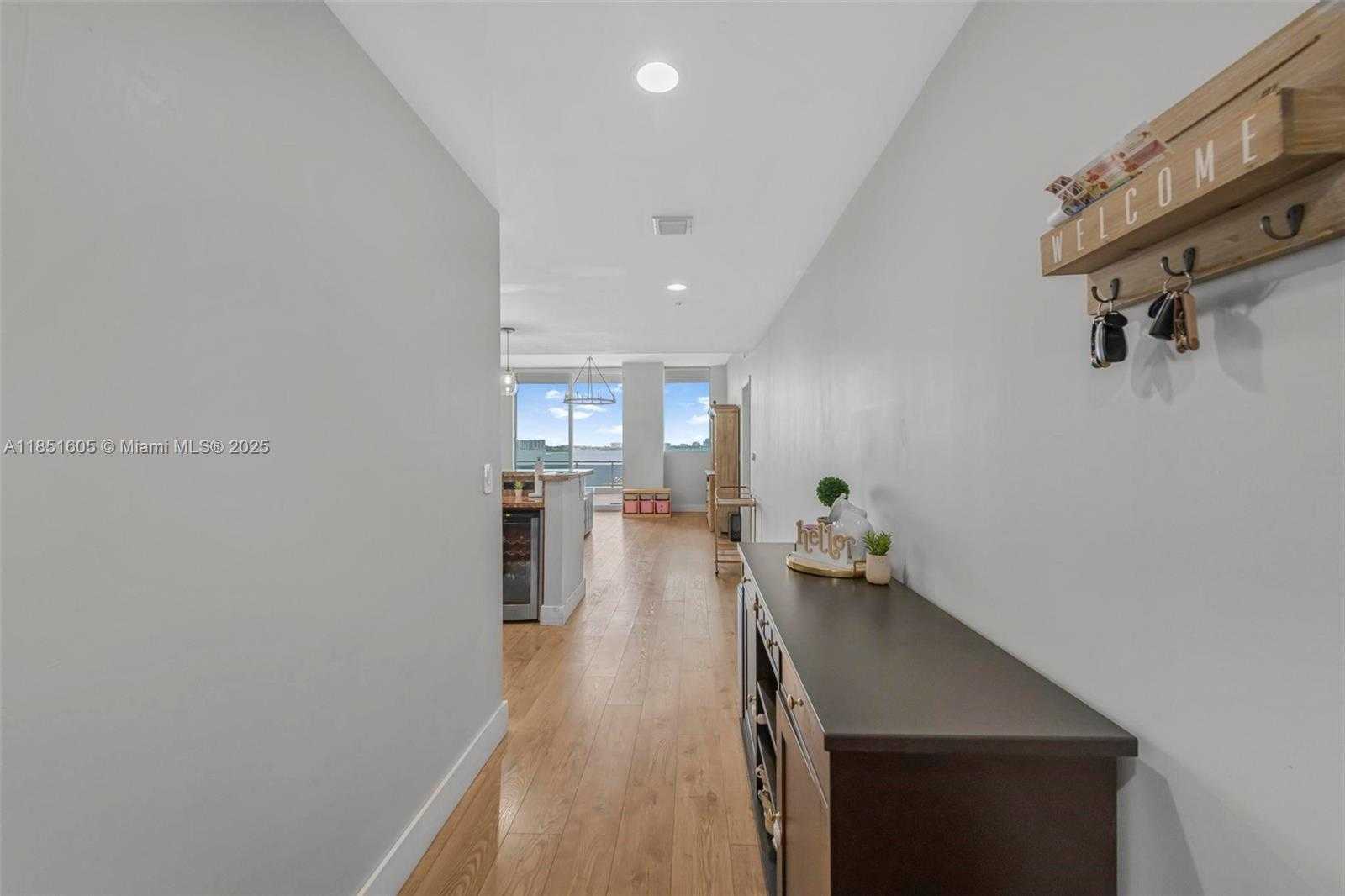 Small Image of 7901 HISPANOLA AVE #603, North Bay Village Number 6