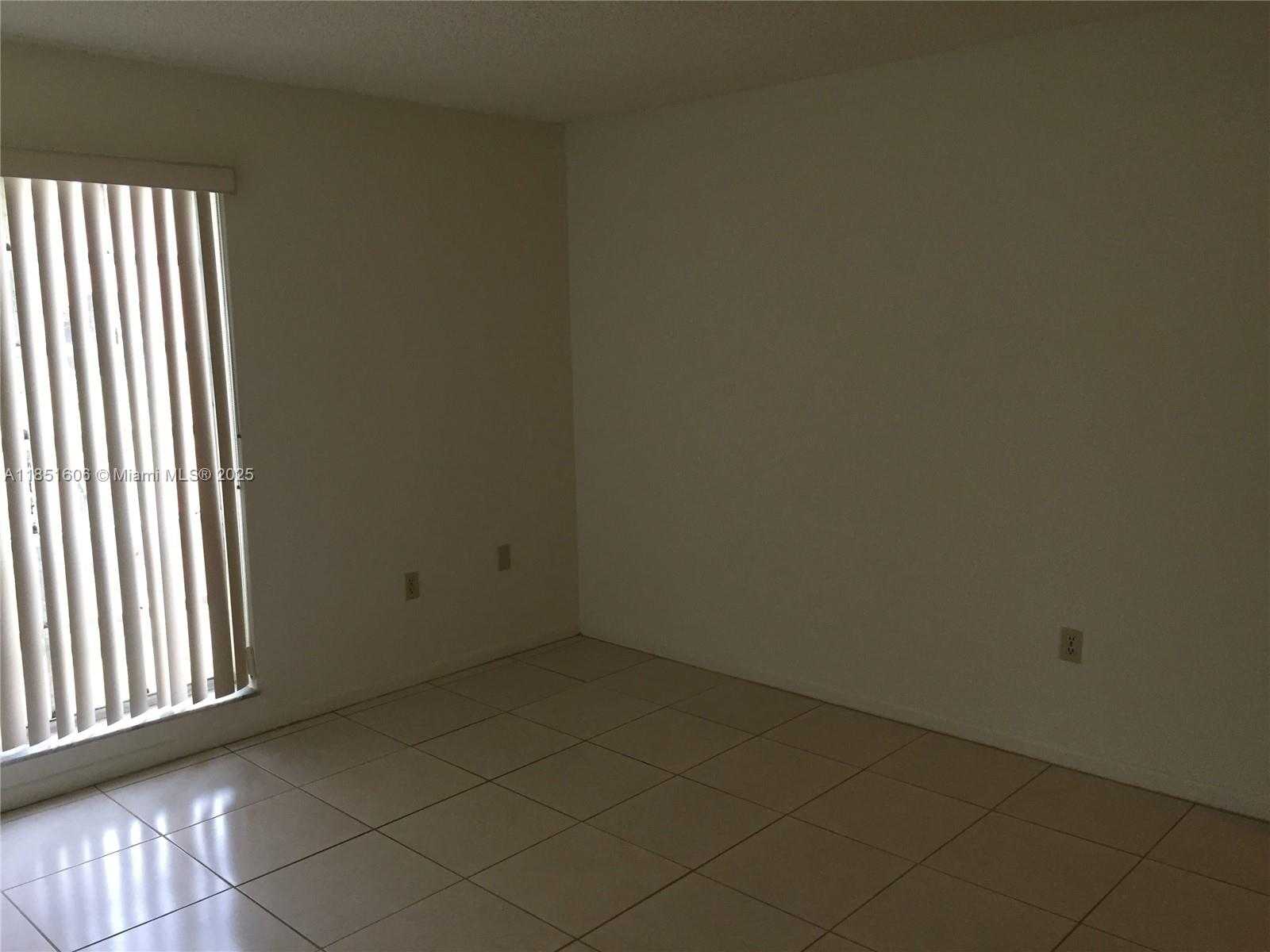 Small Image of 10808 NORTH KENDALL DR #Q-4, Miami Number 17