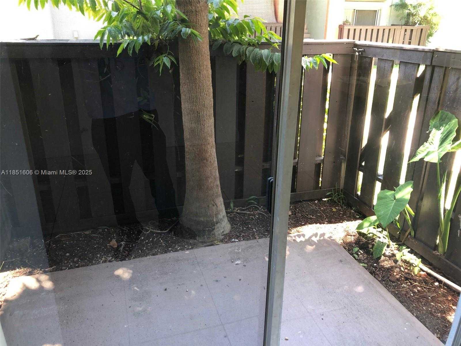 Small Image of 10808 NORTH KENDALL DR #Q-4, Miami Number 20