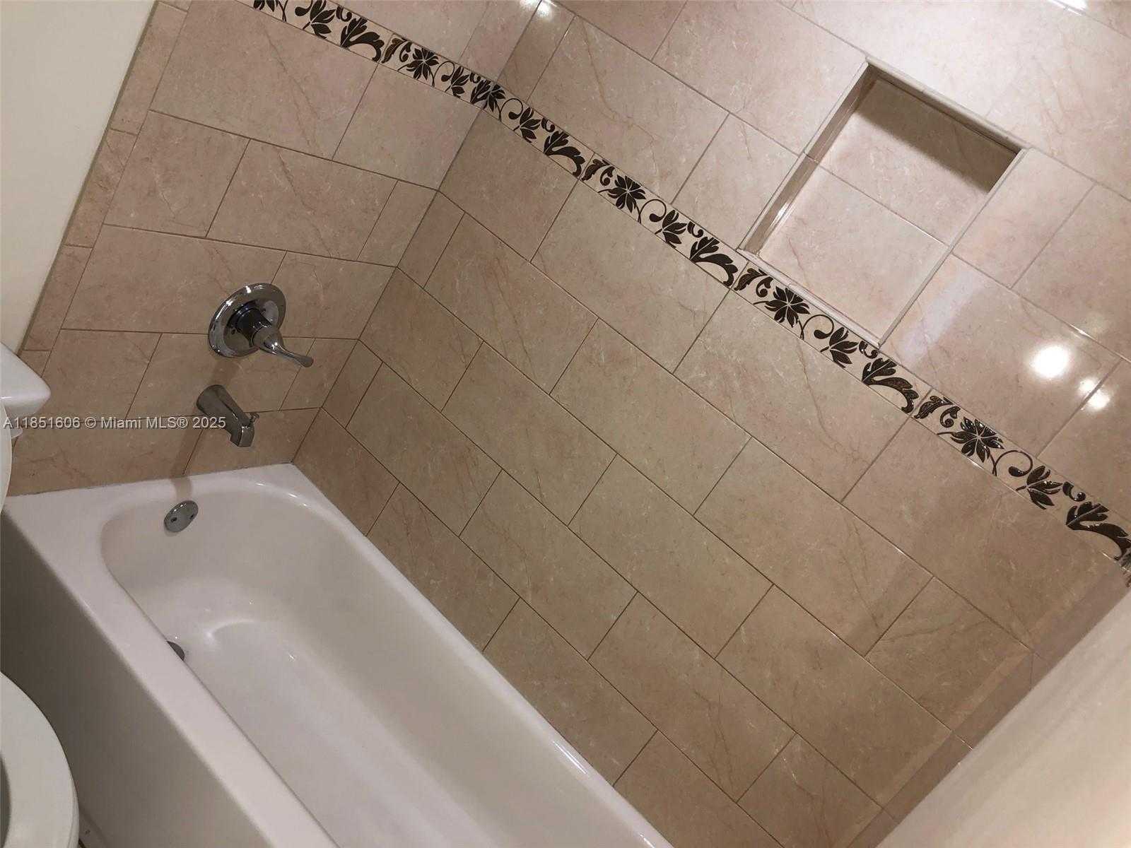 Small Image of 10808 NORTH KENDALL DR #Q-4, Miami Number 22