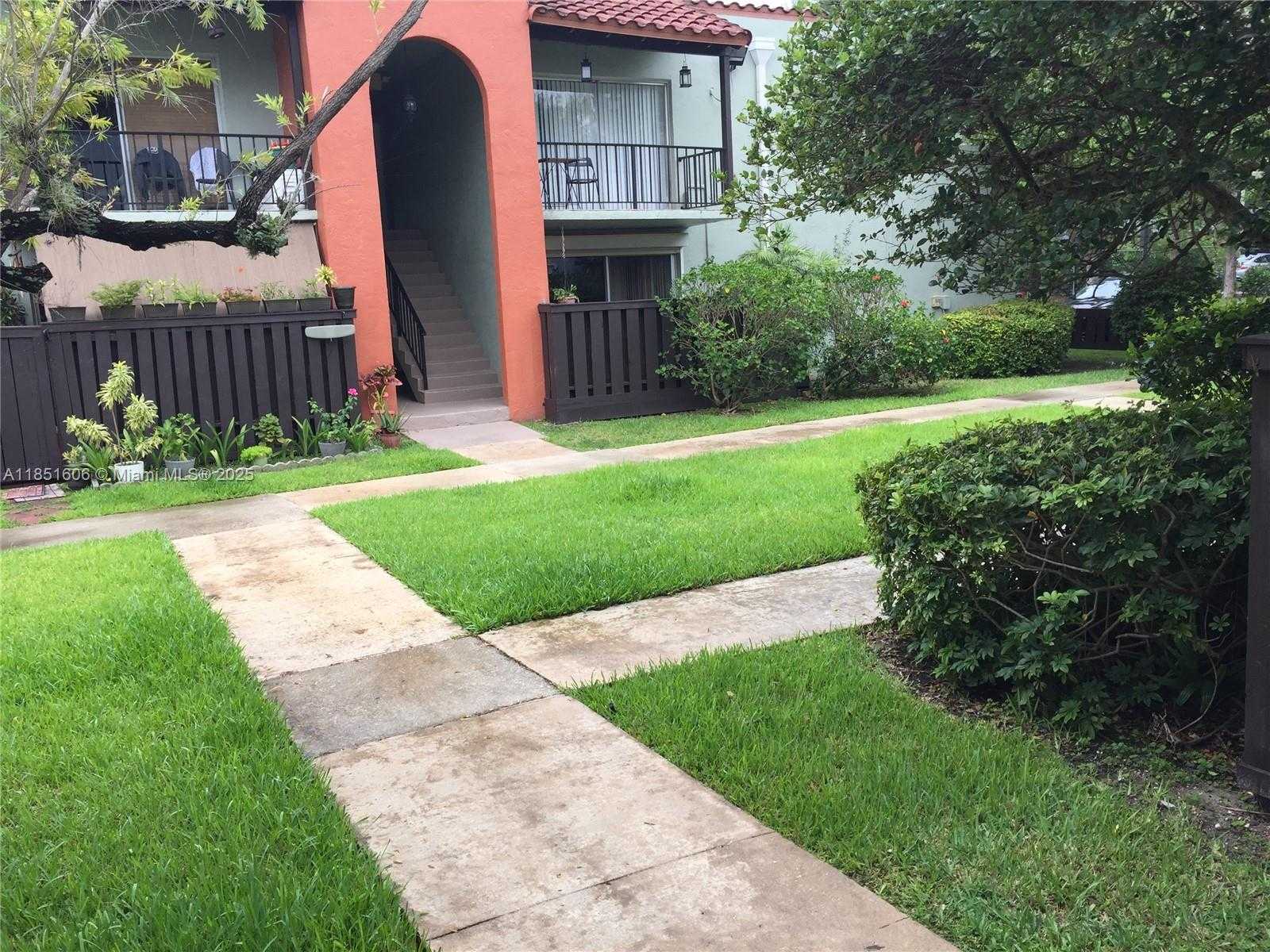 Small Image of 10808 NORTH KENDALL DR #Q-4, Miami Number 23