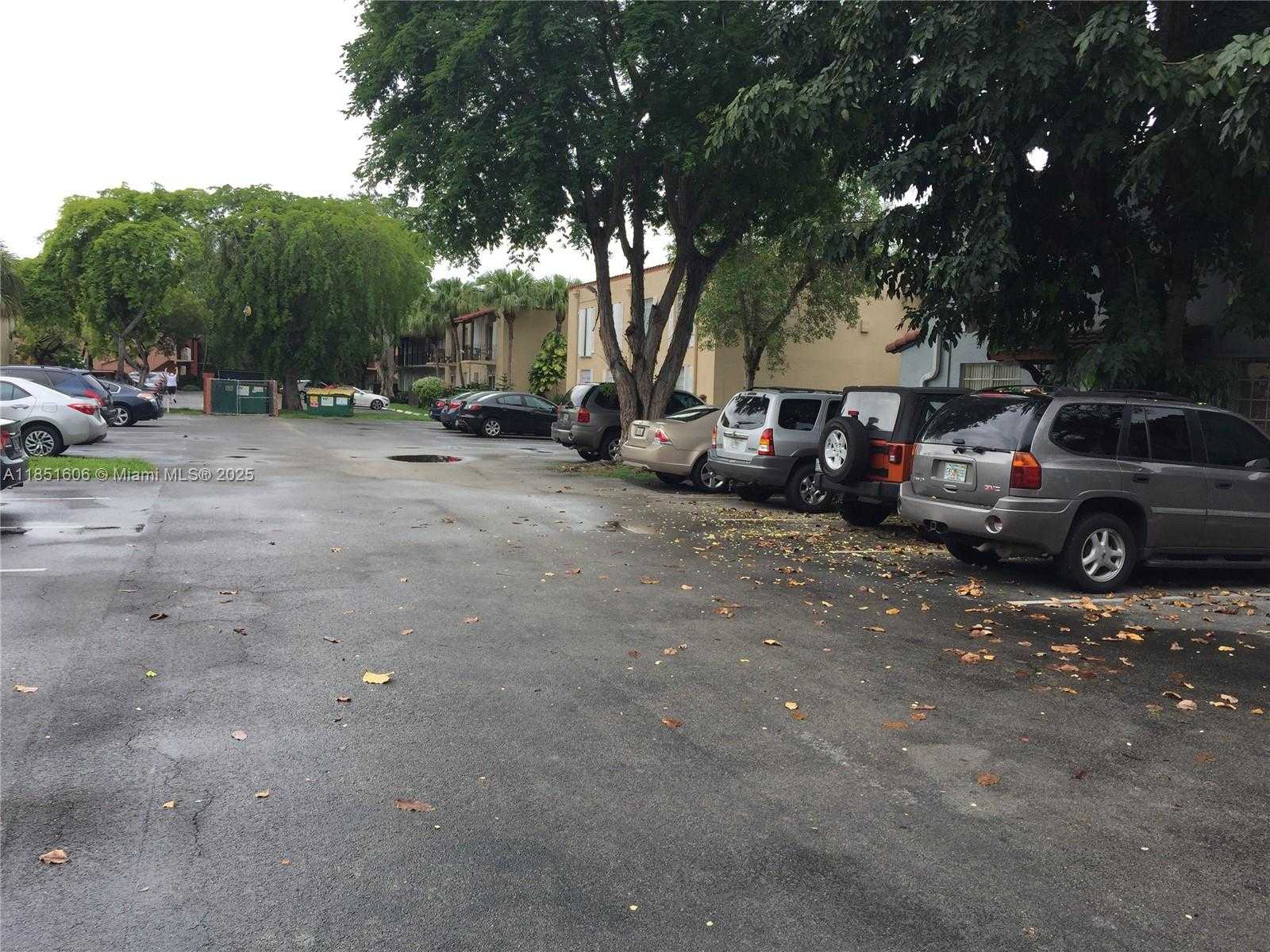 Small Image of 10808 NORTH KENDALL DR #Q-4, Miami Number 24
