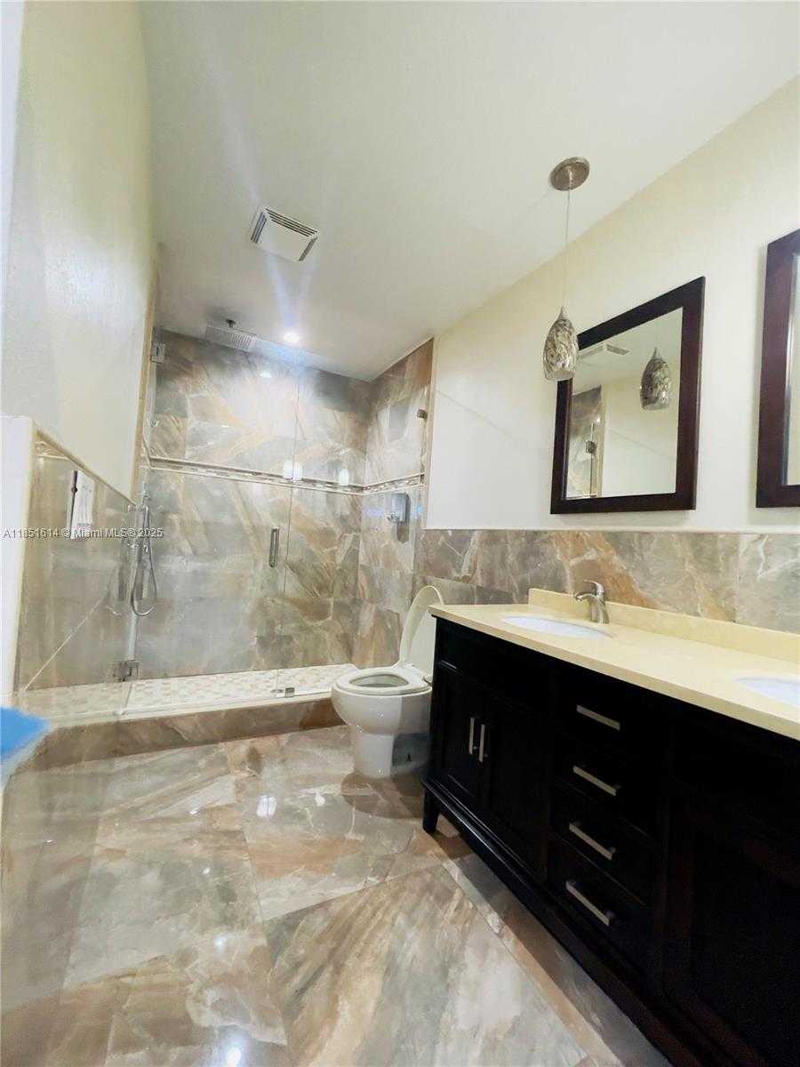 Small Image of 19800 SOUTH WEST 119TH AVE, Miami Number 15