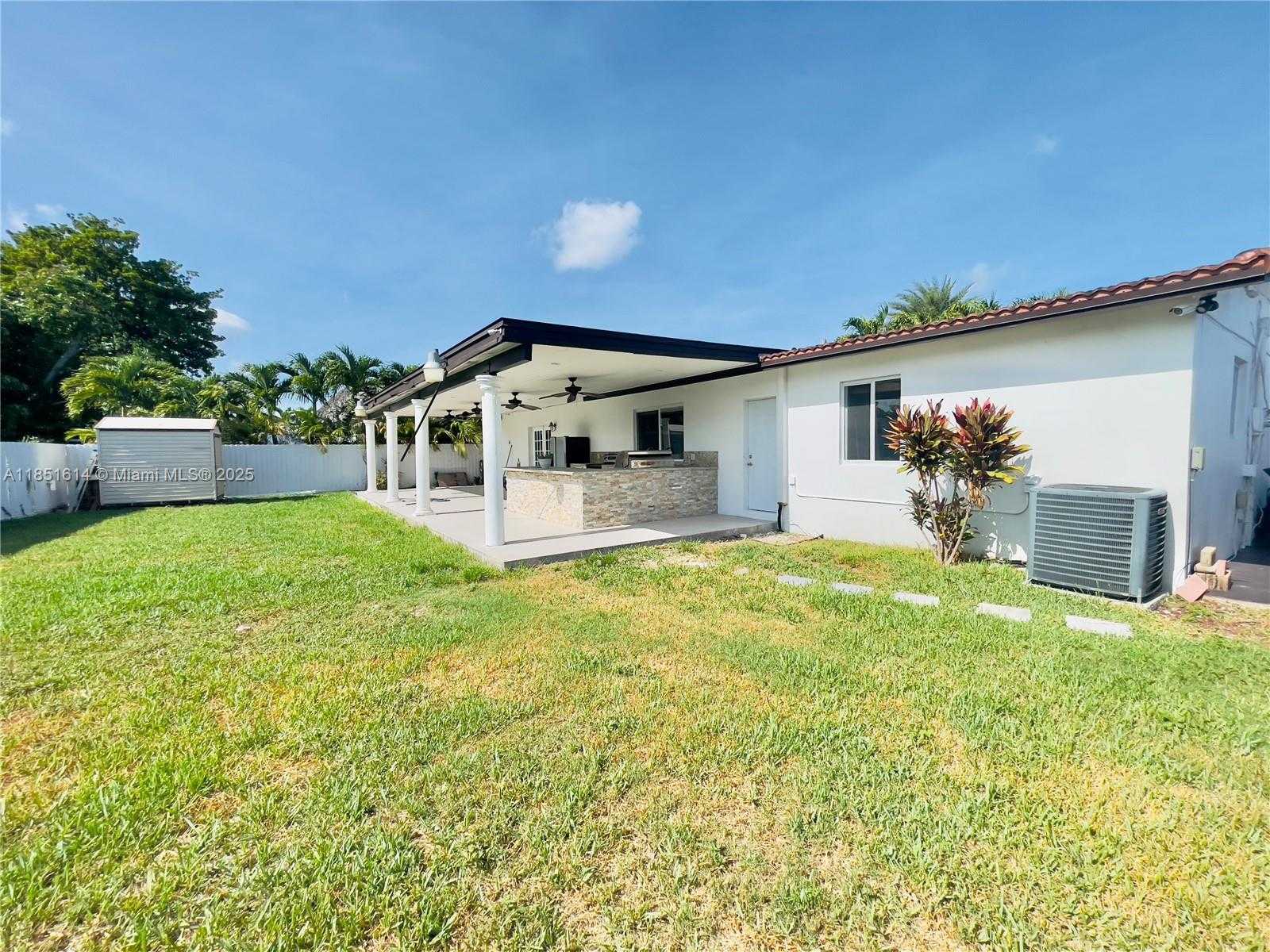 Small Image of 19800 SOUTH WEST 119TH AVE, Miami Number 34