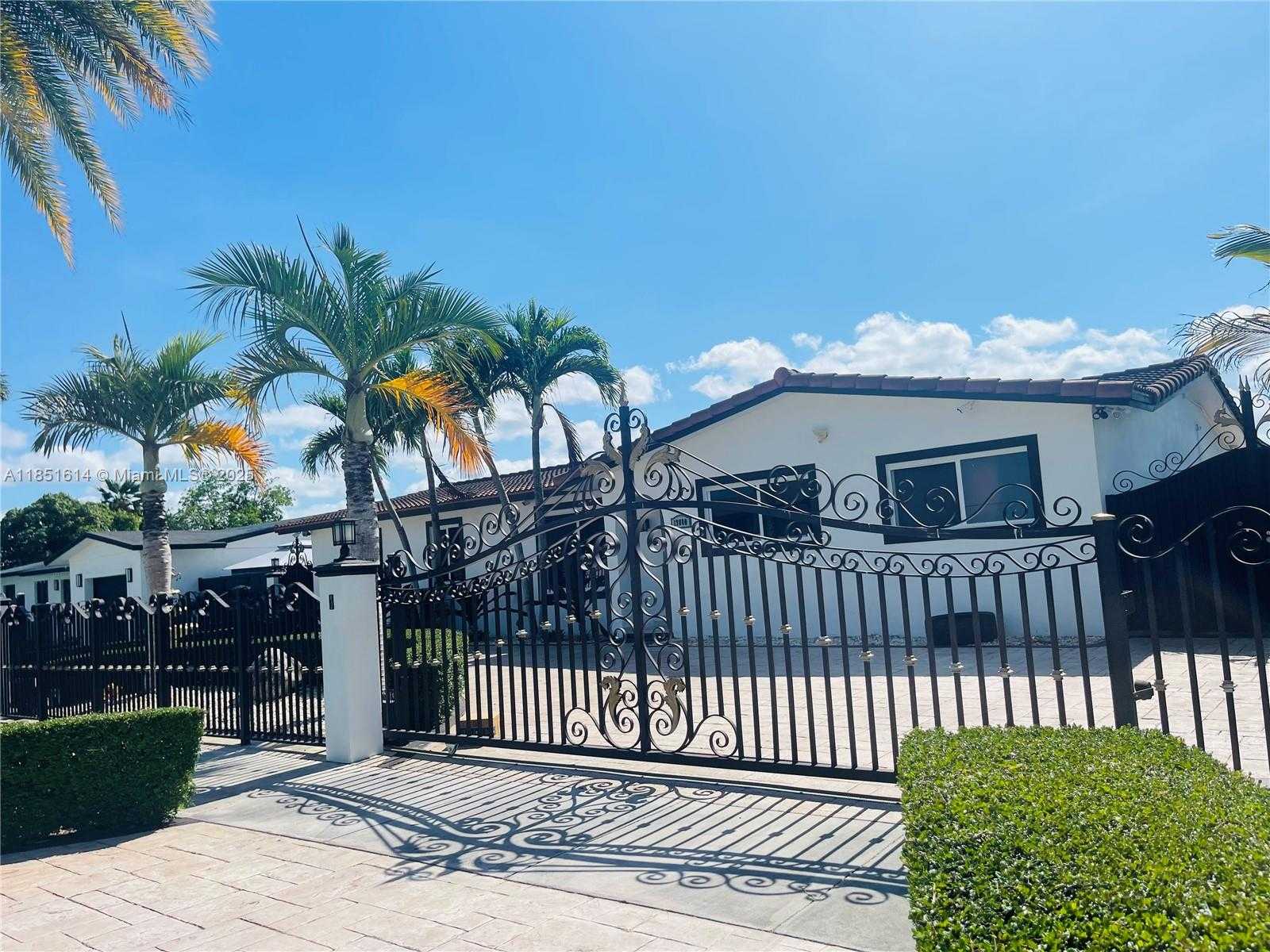 Small Image of 19800 SOUTH WEST 119TH AVE, Miami Number 5