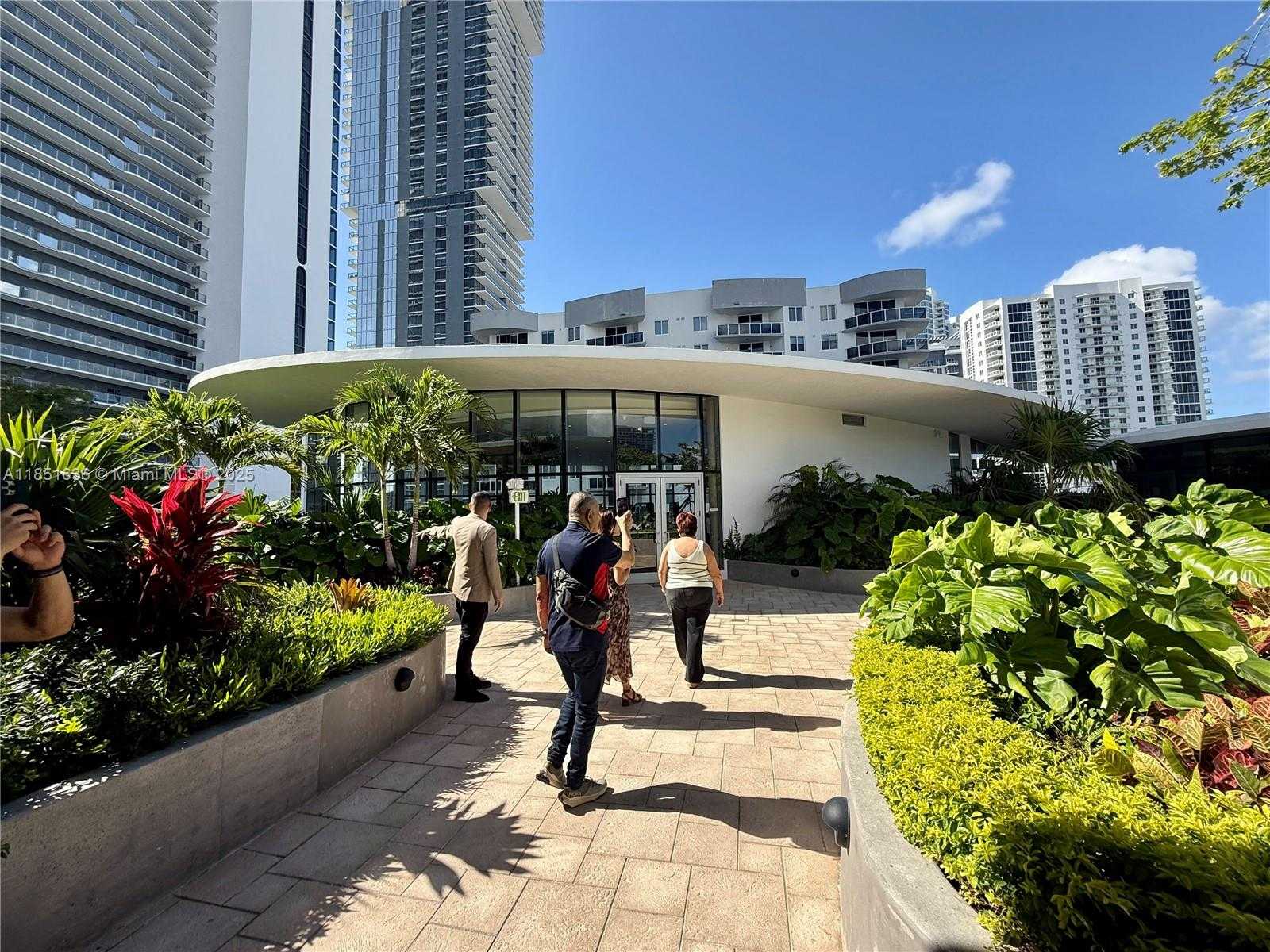 Small Image of 700 NORTH EAST 24TH ST #5105, Miami Number 10