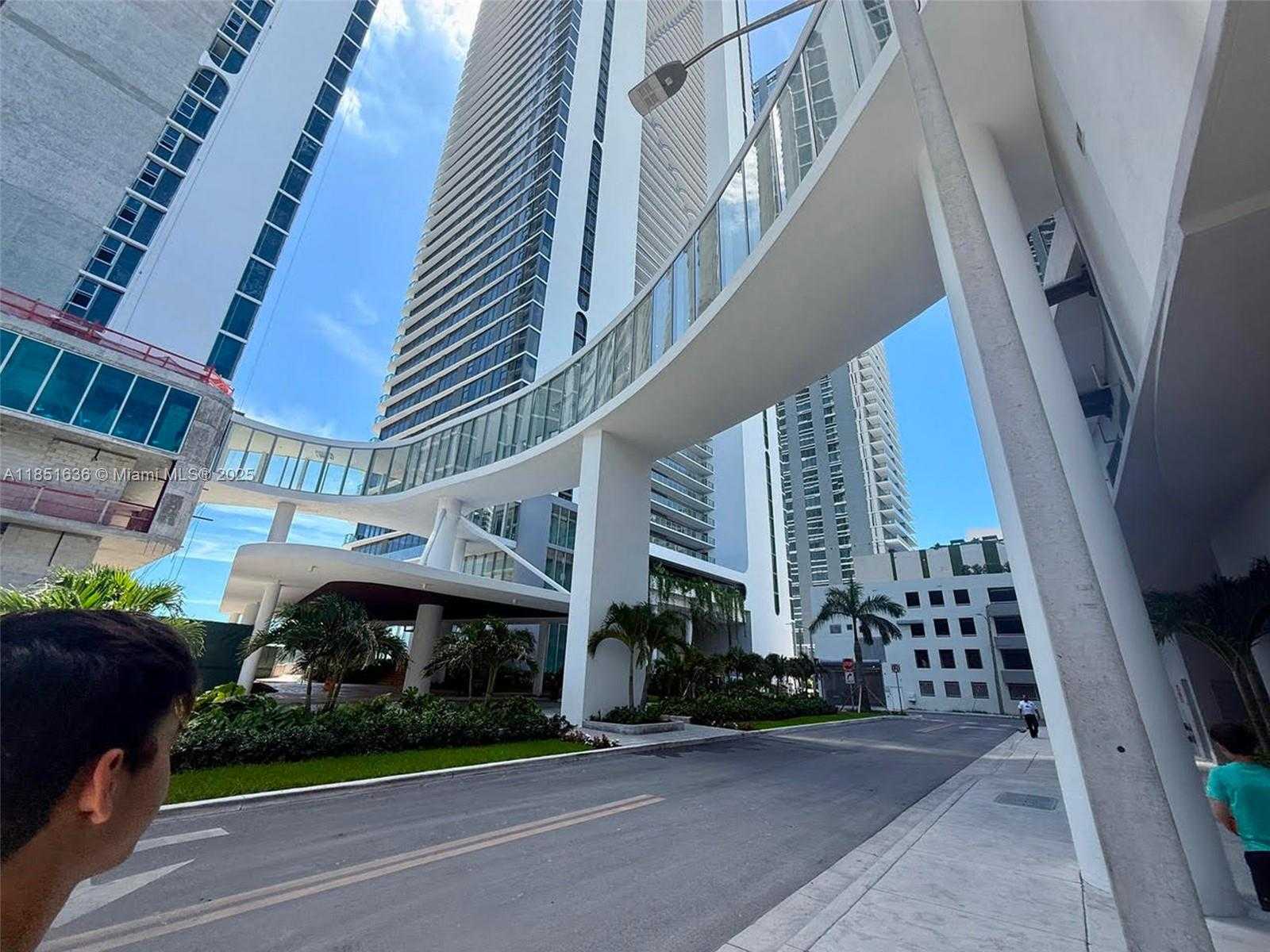 Small Image of 700 NORTH EAST 24TH ST #5105, Miami Number 29