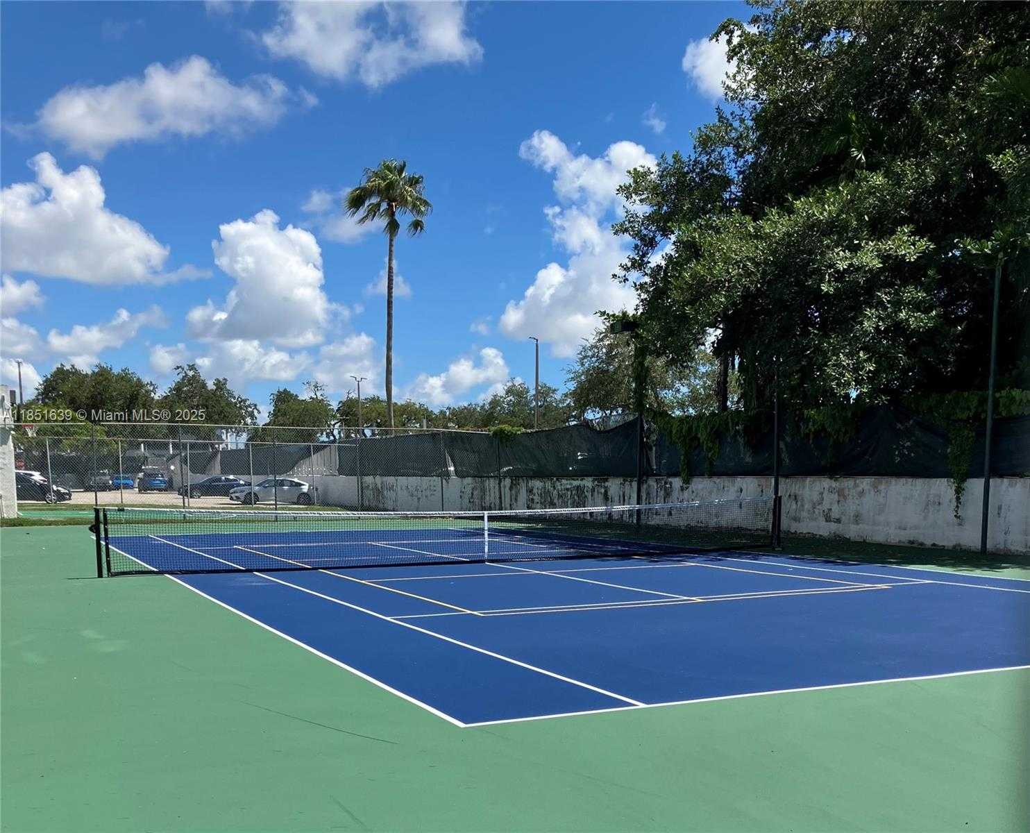 Small Image of 494 NORTH WEST 165TH ST RD #C-202, Miami Number 15