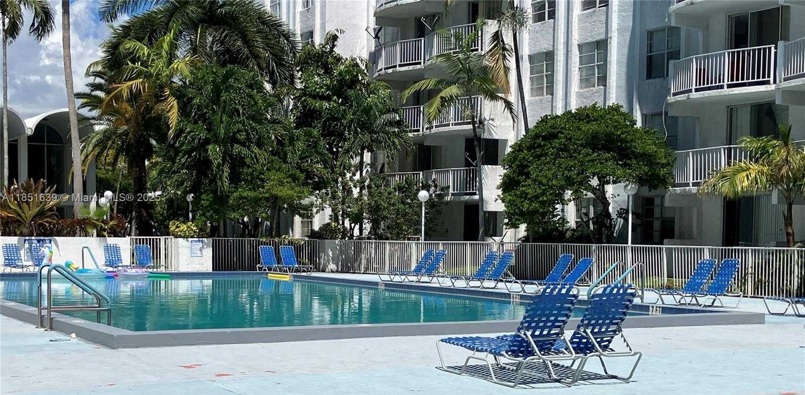 Small Image of 494 NORTH WEST 165TH ST RD #C-202, Miami Number 16