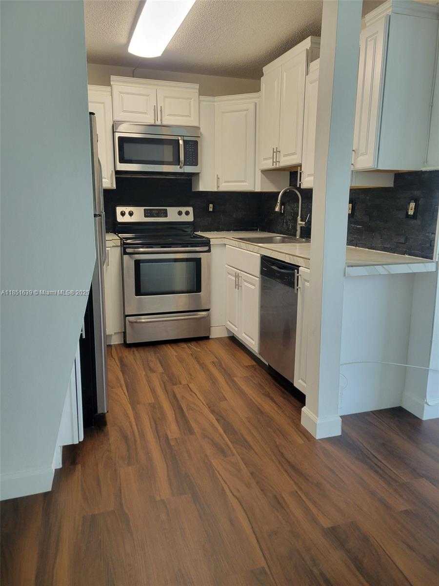 Small Image of 494 NORTH WEST 165TH ST RD #C-202, Miami Number 2