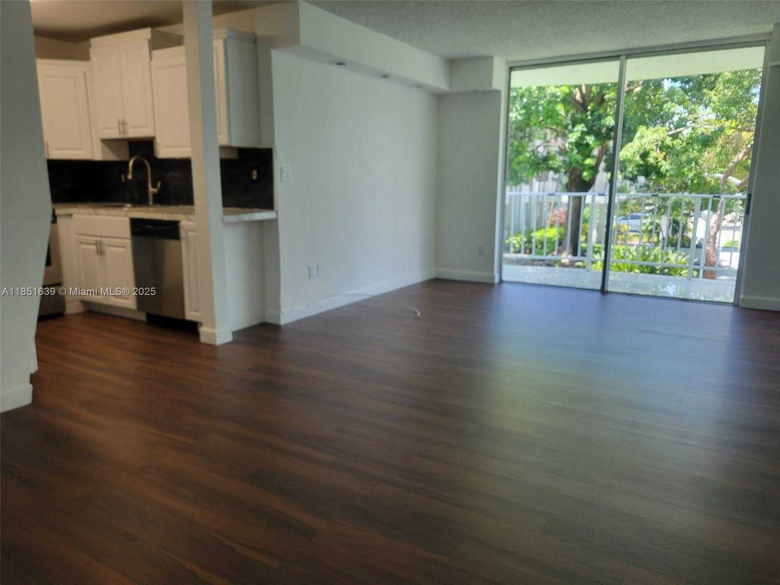 Small Image of 494 NORTH WEST 165TH ST RD #C-202, Miami Number 3