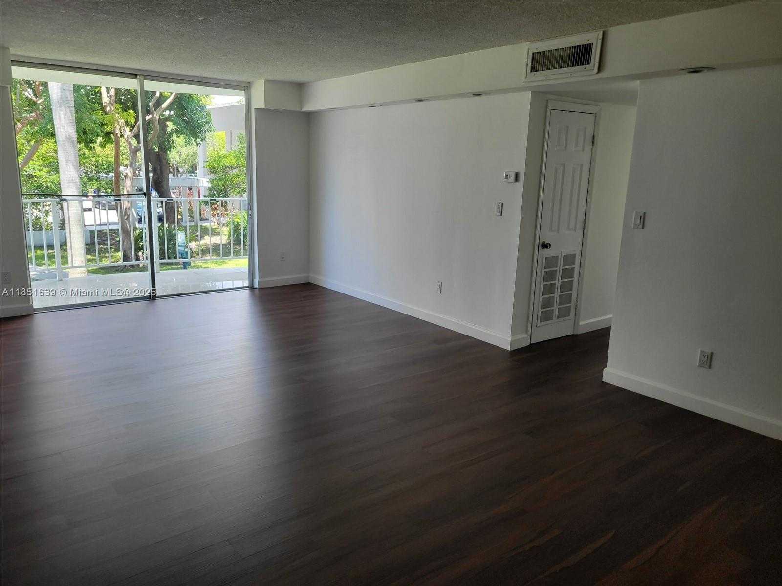 Small Image of 494 NORTH WEST 165TH ST RD #C-202, Miami Number 4