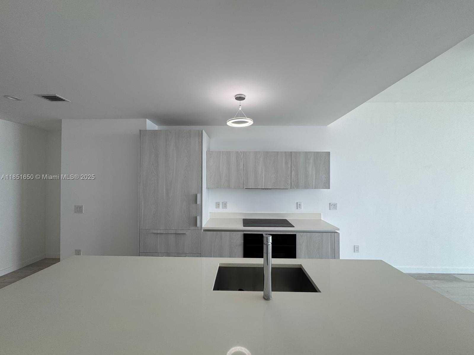 Small Image of 480 NORTH EAST 31ST ST #3202, Miami Number 3
