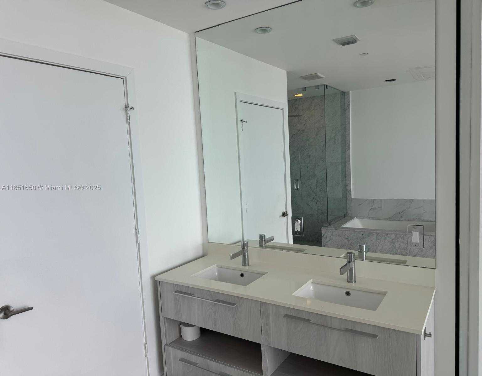 Small Image of 480 NORTH EAST 31ST ST #3202, Miami Number 6