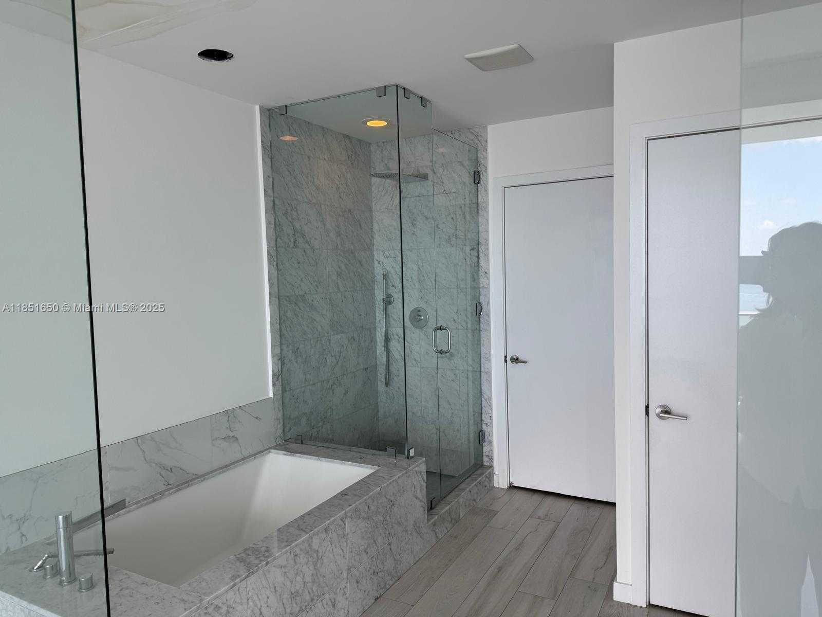 Small Image of 480 NORTH EAST 31ST ST #3202, Miami Number 7