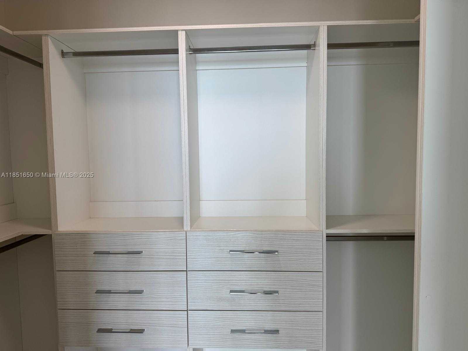 Small Image of 480 NORTH EAST 31ST ST #3202, Miami Number 8