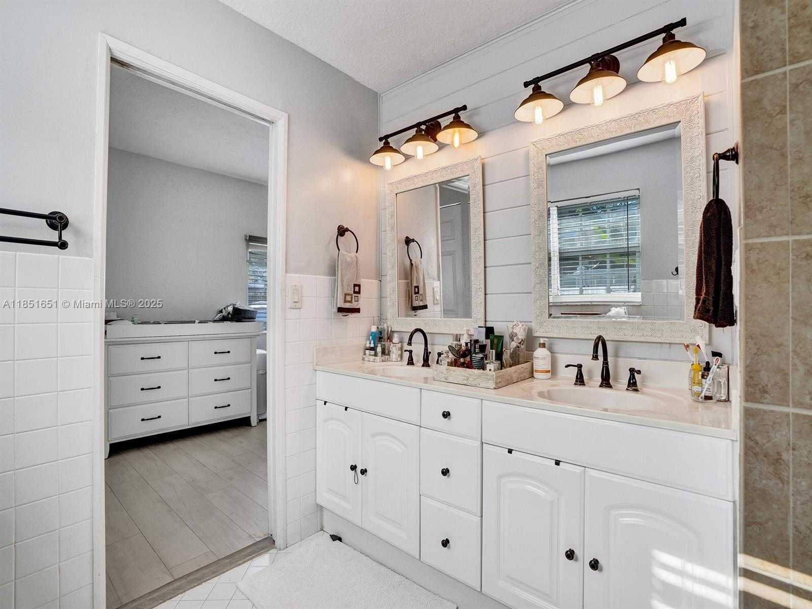 Small Image of 217 SOUTH EAST 5TH ST, Dania Beach Number 15