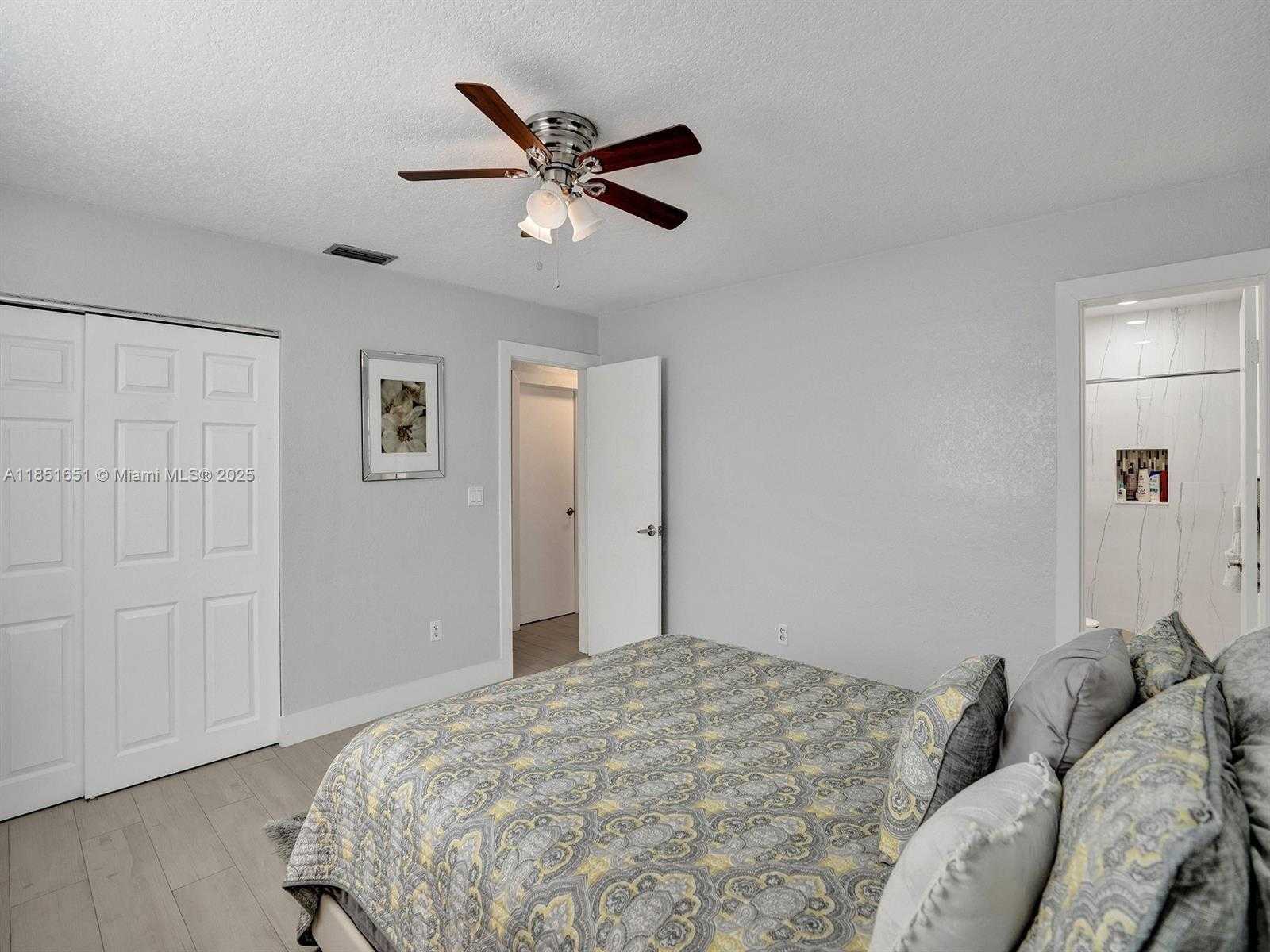 Small Image of 217 SOUTH EAST 5TH ST, Dania Beach Number 16